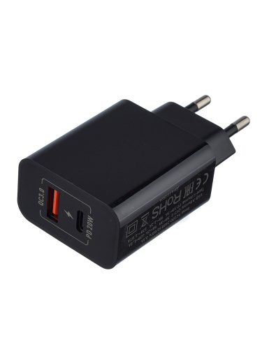 Сетевое З/У GoPower GPQC08 1USB+1Type-C 20W QC3.0 черный фото 3